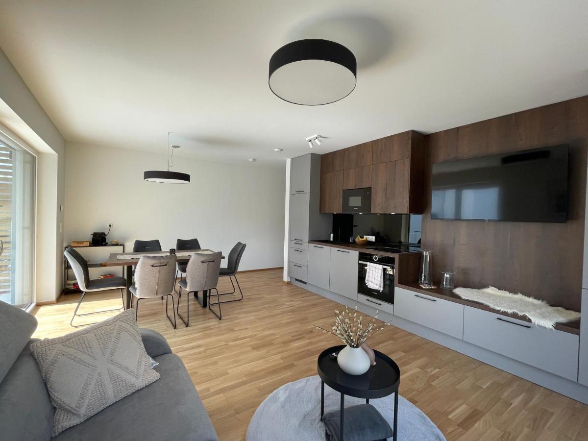 Luxury - Apartment Mit Balkon In Seenaehe Gmunden Exterior foto